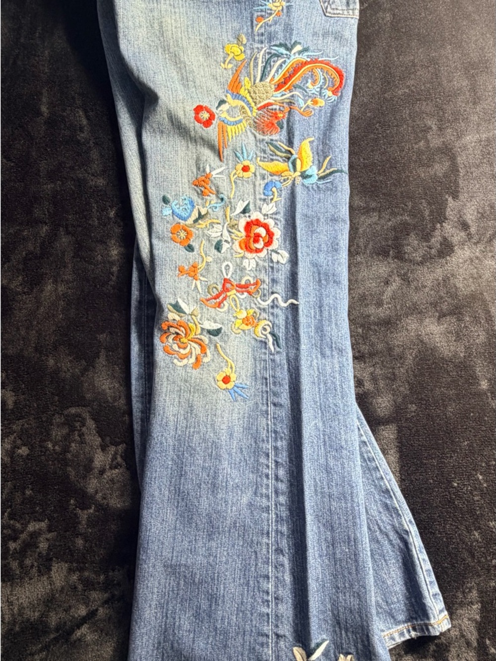 Lucky Brand Embroidered Floral Flare Jeans - Size 12/31 EUC - Picture 14 of 14